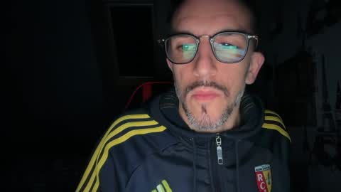 Gigi online show from 04-04-26, 01:37