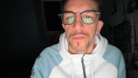 Gigi online show from 04-12-26, 04:17