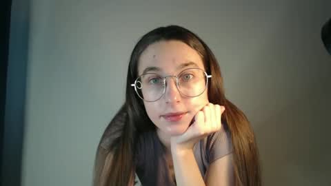 Snapshot of gigi_nix chatting on 12-11-24, 12:55 Gigi online show from 12-11-24, 12:55