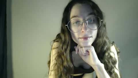 Snapshot of gigi_nix chatting on 12-25-24, 03:17 Gigi online show from 12-25-24, 03:17