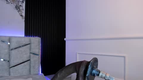 Gigi Doll online show from 10-25-25, 11:07