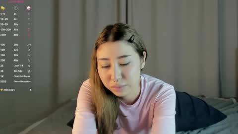 Snapshot of gigimeii chatting on 04-27-26, 02:26 Jany online show from 04-27-26, 02:26