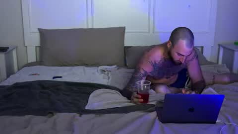 Snapshot of gigimichael chatting on 06-21-26, 02:25 MichaelGigi online show from 06-21-26, 02:25