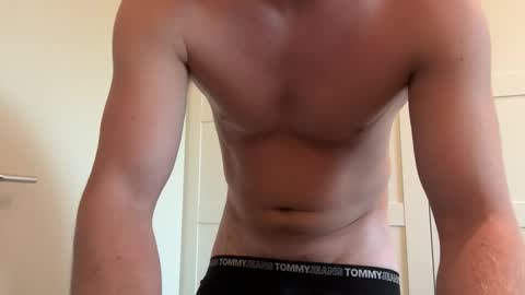 Snapshot of gigolo_amsterdam chatting on 10-30-25, 03:35 gigolo amsterdam023 online show from 10-30-25, 03:35