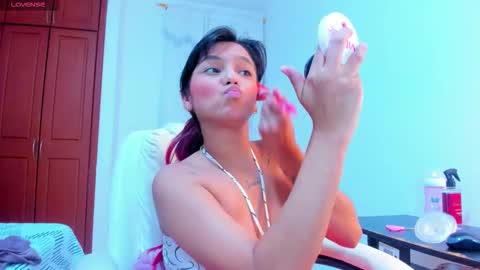 Snapshot of gimenalara chatting on 09-12-25, 06:52 Gimena online show from 09-12-25, 06:52