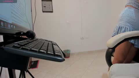 Snapshot of gimenalara chatting on 09-23-25, 06:44 Gimena online show from 09-23-25, 06:44