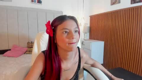 Snapshot of gimenalara chatting on 05-21-26, 01:07 Gimena online show from 05-21-26, 01:07