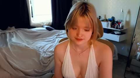 Klara online show from 07-05-26, 04:19