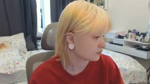 Klara online show from 07-22-26, 02:47