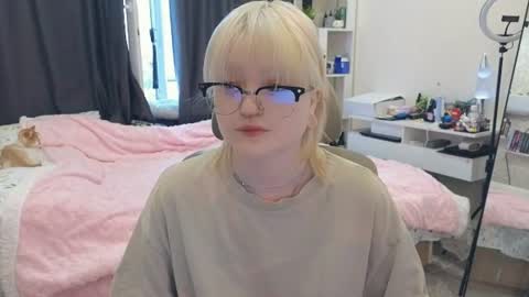 Klara online show from 07-27-26, 02:07