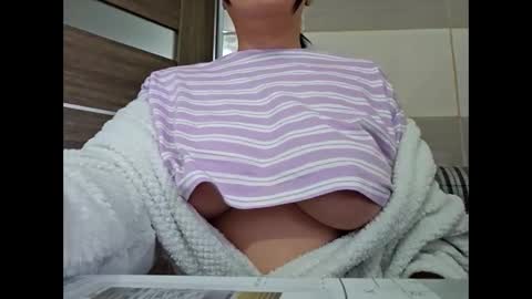 Gyna online show from 03-02-25, 06:48