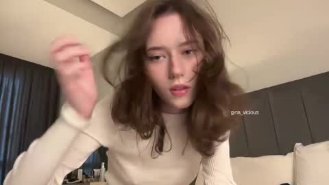 Gina online show from 10-10-25, 01:32