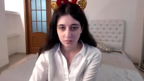 Snapshot of ginablum chatting on 12-20-24, 10:38 Kate online show from 12-20-24, 10:38