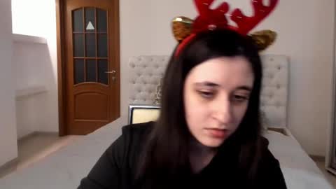 Snapshot of ginablum chatting on 01-07-25, 12:52 Kate online show from 01-07-25, 12:52