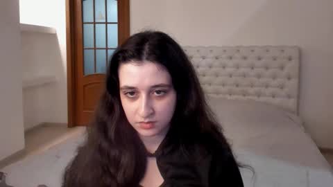 Snapshot of ginablum chatting on 01-25-25, 04:13 Kate online show from 01-25-25, 04:13