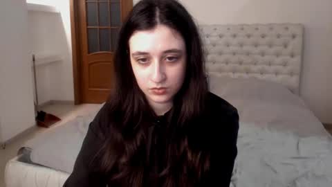 Snapshot of ginablum chatting on 01-31-25, 01:56 Kate online show from 01-31-25, 01:56