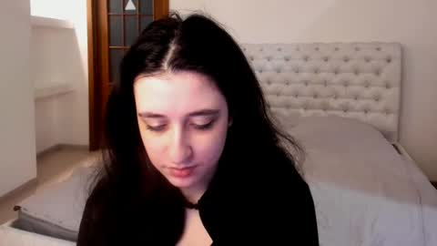 Snapshot of ginablum chatting on 02-04-25, 12:33 Kate online show from 02-04-25, 12:33