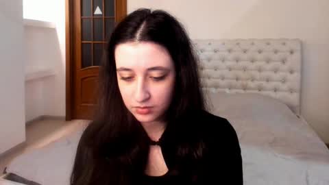 Snapshot of ginablum chatting on 02-08-25, 10:29 Kate online show from 02-08-25, 10:29