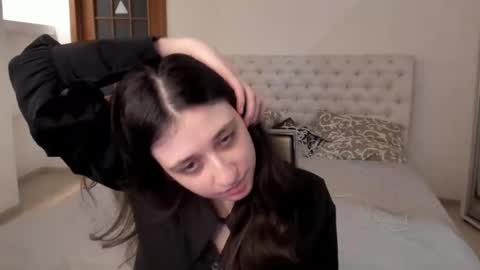 Snapshot of ginablum chatting on 03-12-25, 11:53 Kate online show from 03-12-25, 11:53