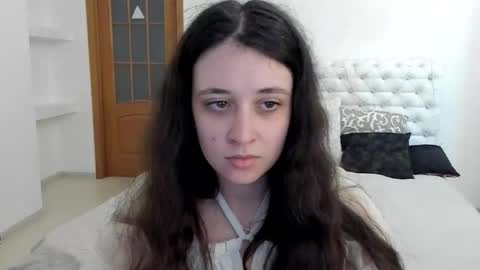 Snapshot of ginablum chatting on 09-11-25, 10:15 Kate online show from 09-11-25, 10:15