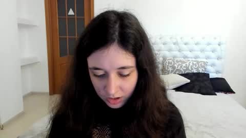 Snapshot of ginablum chatting on 09-26-25, 09:57 Kate online show from 09-26-25, 09:57