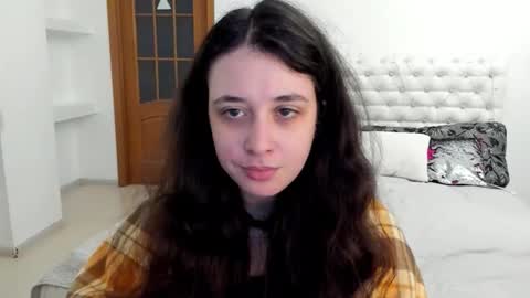 Snapshot of ginablum chatting on 10-06-25, 09:29 Kate online show from 10-06-25, 09:29