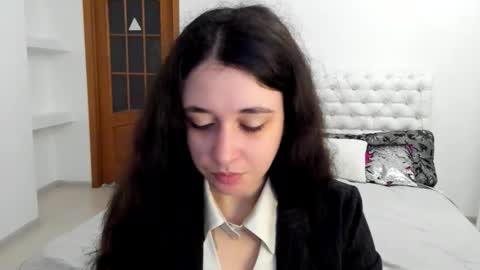 Snapshot of ginablum chatting on 10-10-25, 07:40 Kate online show from 10-10-25, 07:40