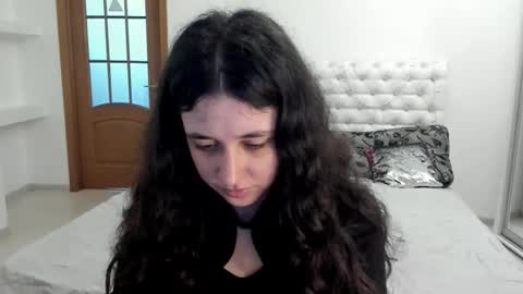 Snapshot of ginablum chatting on 11-09-25, 08:56 Kate online show from 11-09-25, 08:56