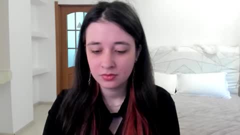 Kate online show from 05-04-26, 09:27