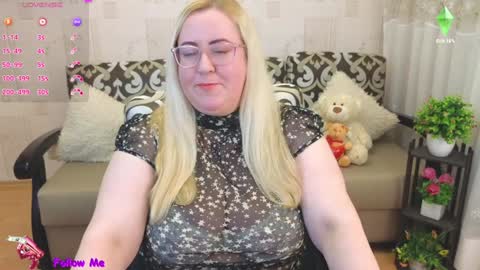 ginesia online show from 02-07-25, 02:04