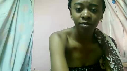 Snapshot of ginette9794 chatting on 10-13-25, 05:29 Ginette9794 online show from 10-13-25, 05:29