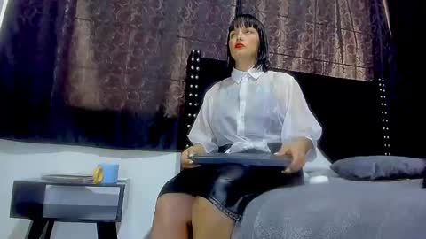 Miss online show from 09-21-25, 05:58