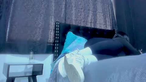 Miss online show from 10-15-25, 04:29