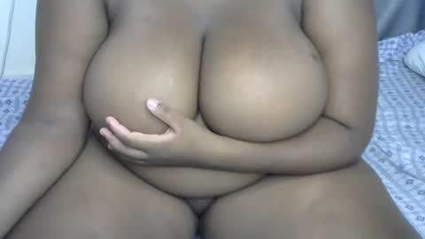 Snapshot of ginger_babes1 chatting on 10-23-25, 08:24 ginger_babes1 online show from 10-23-25, 08:24