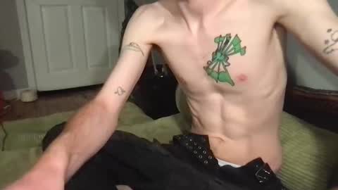 ginger_halo online show from 12-20-25, 03:57