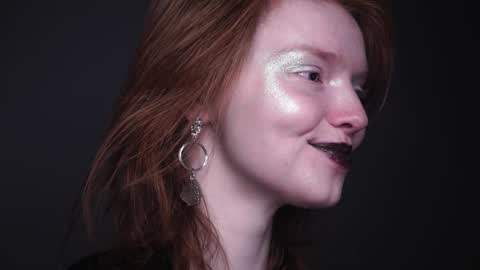 Snapshot of ginger_hugs chatting on 01-07-25, 10:08 im expecting 350 thumbs up on my altar online show from 01-07-25, 10:08