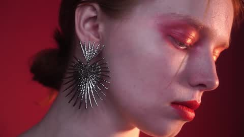 Snapshot of ginger_hugs chatting on 01-08-25, 10:06 im expecting 350 thumbs up on my altar online show from 01-08-25, 10:06