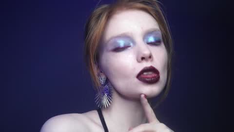 Snapshot of ginger_hugs chatting on 02-05-25, 10:12 im expecting 350 thumbs up on my altar online show from 02-05-25, 10:12