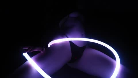 Snapshot of ginger_hugs chatting on 02-08-25, 04:25 im expecting 350 thumbs up on my altar online show from 02-08-25, 04:25