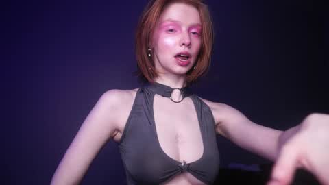 Snapshot of ginger_hugs chatting on 02-08-25, 10:08 im expecting 350 thumbs up on my altar online show from 02-08-25, 10:08