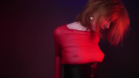 Snapshot of ginger_hugs chatting on 02-13-25, 10:11 im expecting 350 thumbs up on my altar online show from 02-13-25, 10:11