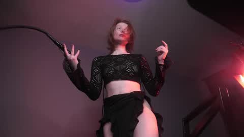 Snapshot of ginger_hugs chatting on 02-22-25, 04:18 im expecting 350 thumbs up on my altar online show from 02-22-25, 04:18