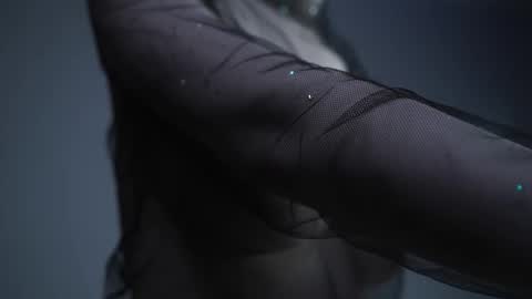 Snapshot of ginger_hugs chatting on 03-05-25, 04:13 im expecting 350 thumbs up on my altar online show from 03-05-25, 04:13