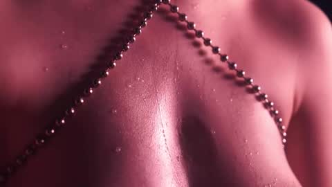 Snapshot of ginger_hugs chatting on 03-07-25, 04:24 im expecting 350 thumbs up on my altar online show from 03-07-25, 04:24