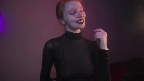 Snapshot of ginger_hugs chatting on 09-14-25, 10:09 im expecting 350 thumbs up on my altar online show from 09-14-25, 10:09