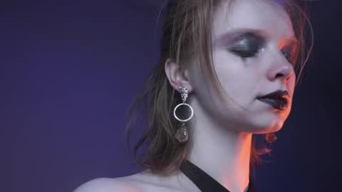 Snapshot of ginger_hugs chatting on 11-02-25, 10:12 im expecting 350 thumbs up on my altar online show from 11-02-25, 10:12