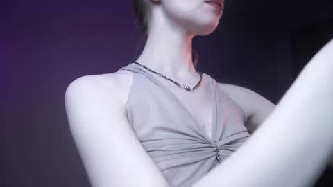 Snapshot of ginger_hugs chatting on 12-14-25, 10:14 im expecting 350 thumbs up on my altar online show from 12-14-25, 10:14