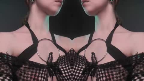 Snapshot of ginger_hugs chatting on 12-17-25, 10:16 im expecting 350 thumbs up on my altar online show from 12-17-25, 10:16