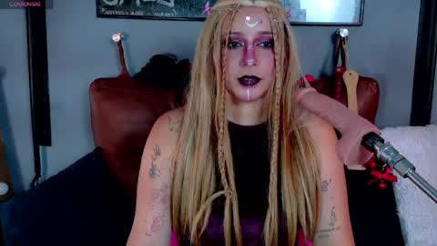 Ginger online show from 04-15-26, 07:58