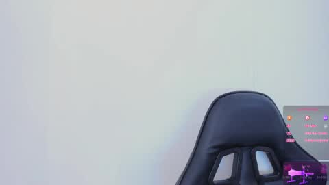 Snapshot of ginger_raize chatting on 04-05-26, 02:09 Kloe online show from 04-05-26, 02:09